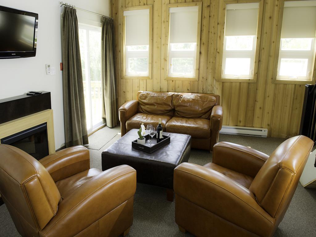 Pine Lodge Muskoka Хантсвилл Номер фото