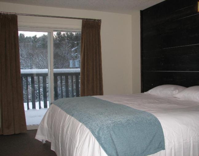 Pine Lodge Muskoka Хантсвилл Номер фото